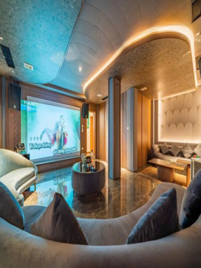 Villa 5 phòng ngủ tiện ích - bể bơi vô cực - trung tâm Bãi Cháy